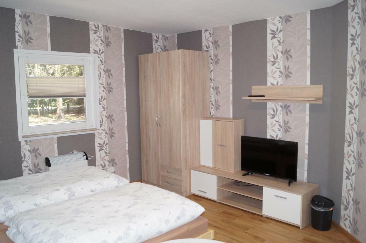 Ferienhaus Zum Jagdschlosschen Letschin ภายนอก รูปภาพ